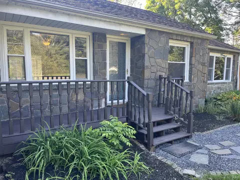 4167 Route Rte, Stone Ridge, NY 12484