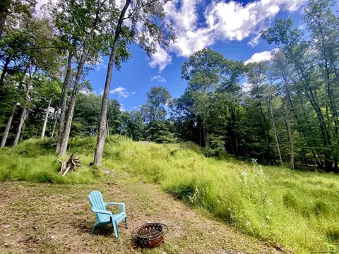 180 Mettacahonts Rd, Accord, NY 12404