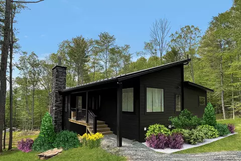Ranch 67 Tetta Lane, Olive, NY 12461