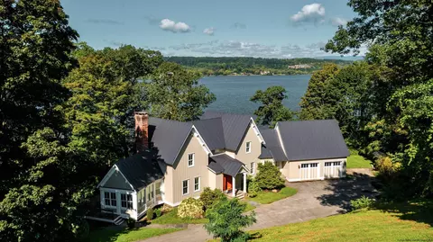 403 Rhinecliff Rd, Rhinebeck, NY 12572