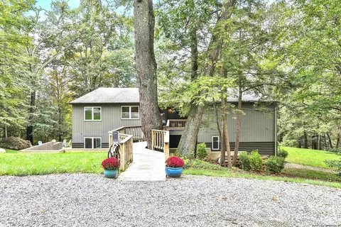 14 Watch Hill Rd, New Paltz, NY 12561