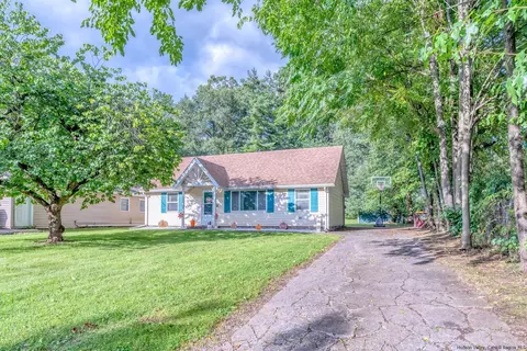 15 South Rd, Mount Marion, NY 12456