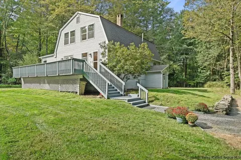68 Dubois Rd, New Paltz, NY 12561
