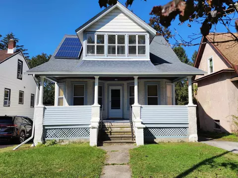 7 S Grand Ave, Poughkeepsie, NY 12603