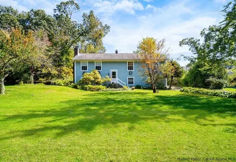 105 Sheryl St, Hurley, NY 12443