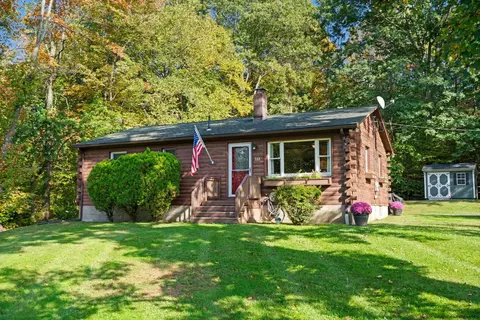 122 N Putt Cors, New Paltz, NY 12561