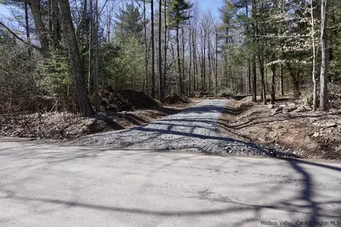 147 Winne Rd, Mount Tremper, NY 12457