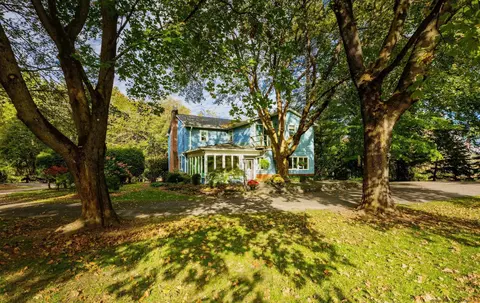 236 Chapel Hill Rd, Highland, NY 12528