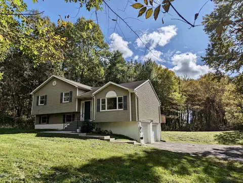 226 2, Gardiner, NY 12525
