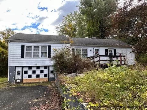 1146 Lucas Tpke, Kingston, NY 12401