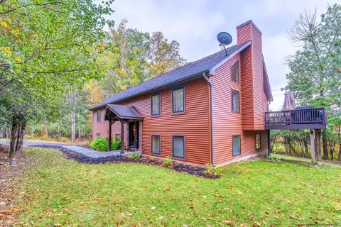 20 Market Ln, Athens, NY 12015