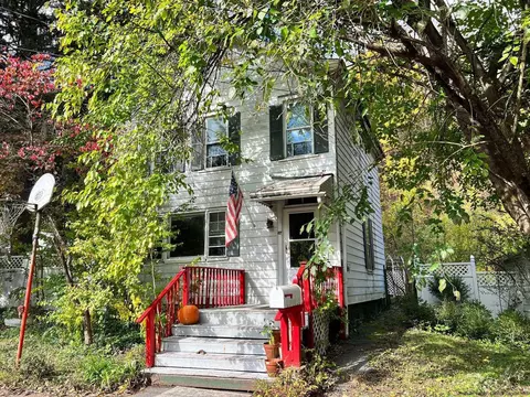 87 Dewitt St, Kingston, NY 12401