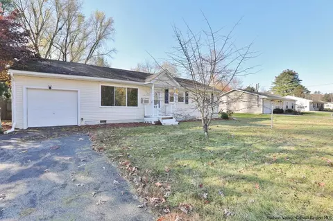 1235 Sawkill Rd, Kingston, NY 12401