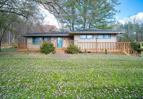 94 Clay Hl, Kerhonkson, NY 12446