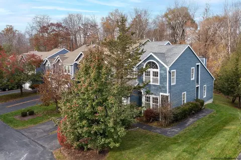 118 Pinebrook, Hyde Park, NY 12538