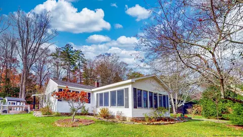 4 Lazy Brk, Woodstock, NY 12498