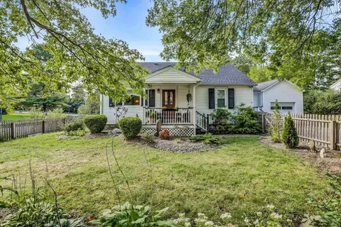 63 Elting Ave, New Paltz, NY 12561