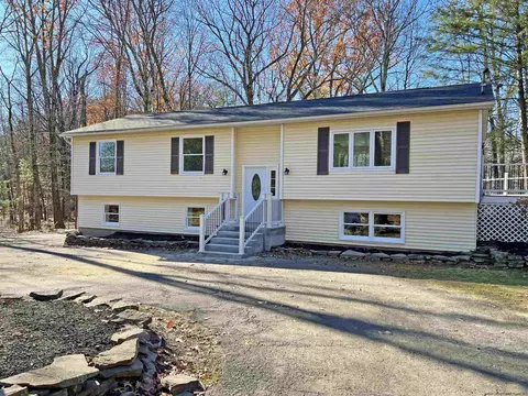 82 Glenerie, Saugerties, NY 12477