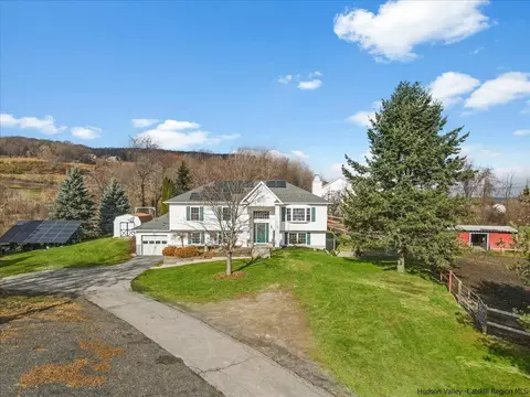 12 Conklin Hill Rd, Milton, NY 12547