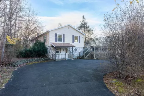 52 Upper Boiceville Rd, Boiceville, NY 12412