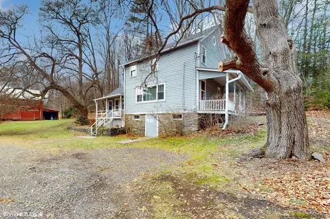 423 Samsonville Rd, Kerhonkson, NY 12446