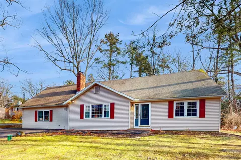 200 Harry Wells Rd, Saugerties, NY 12477