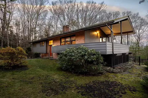 104 Cardinal Ct, Woodstock, NY 12498