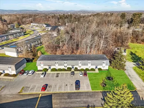 8 White Gate Dr #E, Wappingers Falls, NY 12590