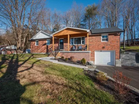 403 Joys Ln, Hurley, NY 12443