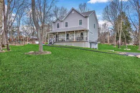 135 Chapel Hl, Highland, NY 12528