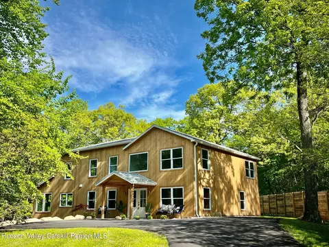 77 Soper Rd, New Paltz, NY 12561