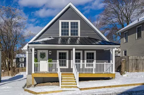 54 Montgomery St, Saugerties, NY 12477