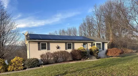 51 C E Penney Dr, Wallkill, NY 12589