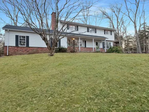 14 Maurizi Ln, Woodstock, NY 12498