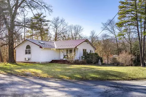 304 Pine St, Saugerties, NY 12477