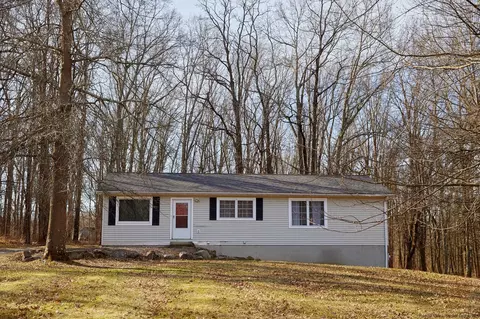 84 Jansen Rd, New Paltz, NY 12561