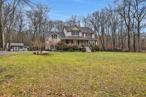 23 Gardiner Park, New Paltz, NY 12561