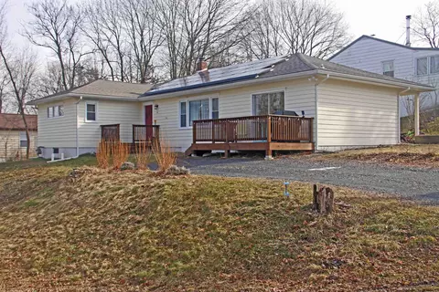 10 Smith, Highland, NY 12528