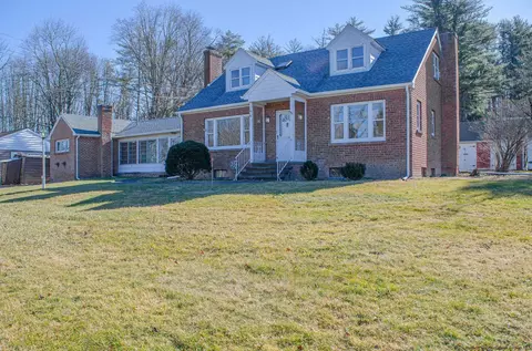 217 Cedar Ln, Hurley, NY 12443