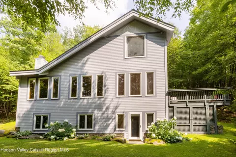 179 Kristens Rdg, Middletown, NY 12455