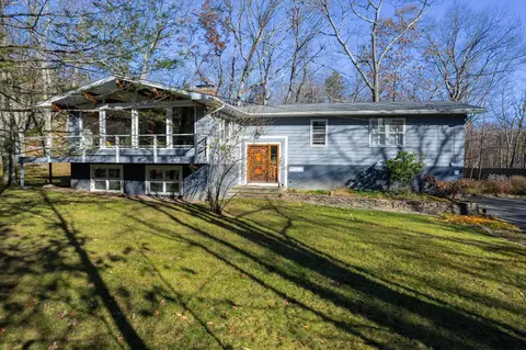10 Maverick Ter, Woodstock, NY 12498