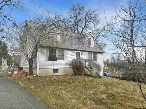 99 Parkside Dr, Ulster, NY 12475