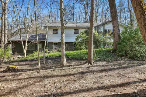 15 Niles Dr, Woodstock, NY 12498
