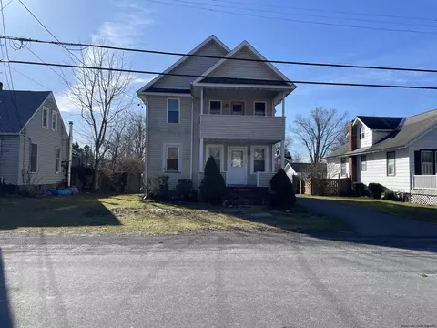 159 W Stout Ave, Port Ewen, NY 12466