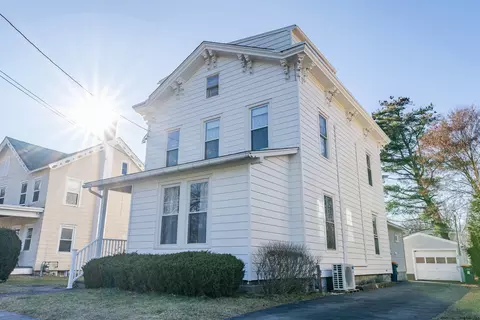 156 Market St, Saugerties, NY 12477