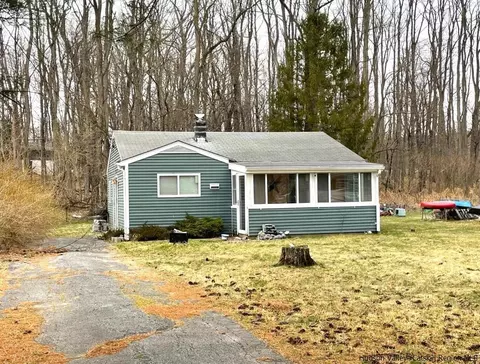 324 County Route 67 Rte, Leeds, NY 12451