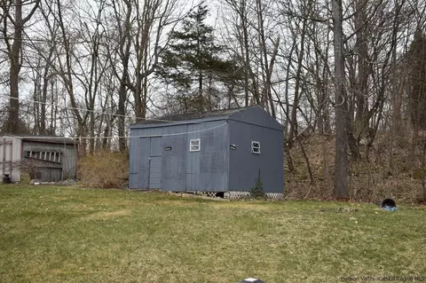 34 Depew Park, Wallkill, NY 12589 photo 3