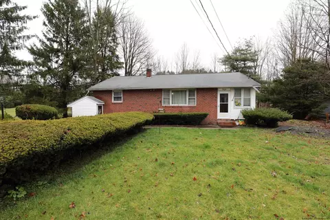 506 Plains Rd, Wallkill, NY 12589 photo 2