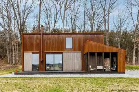 346 Cold Spg, Hudson, NY 12534