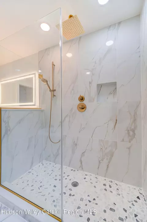 Bath - 3 Calico Ways, Wallkill, NY 12589 photo 8 of 10